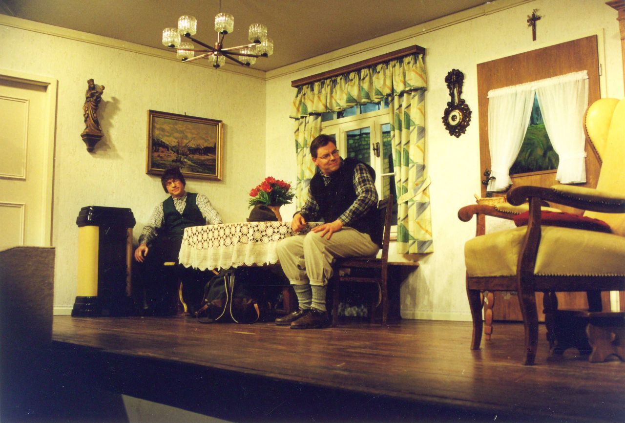 2000-02